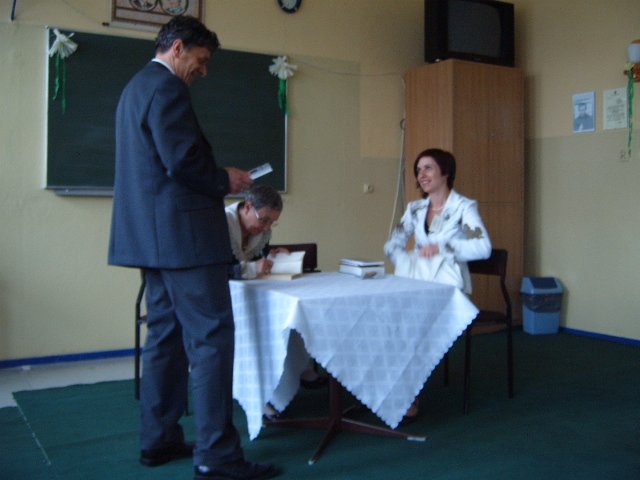 s4300030.jpg